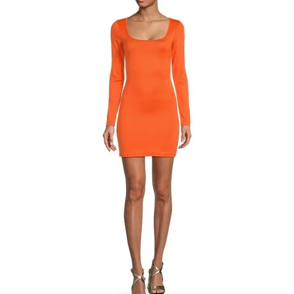 Gianni Bini Dresses & Skirts - Gianni Bini Mini Icon Knit Scoop Neck Long Sleeve Dress Medium